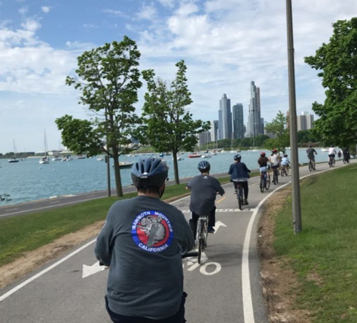 Chicago: Ultimate City Attractions Bike Tour - Is this a good family tour?