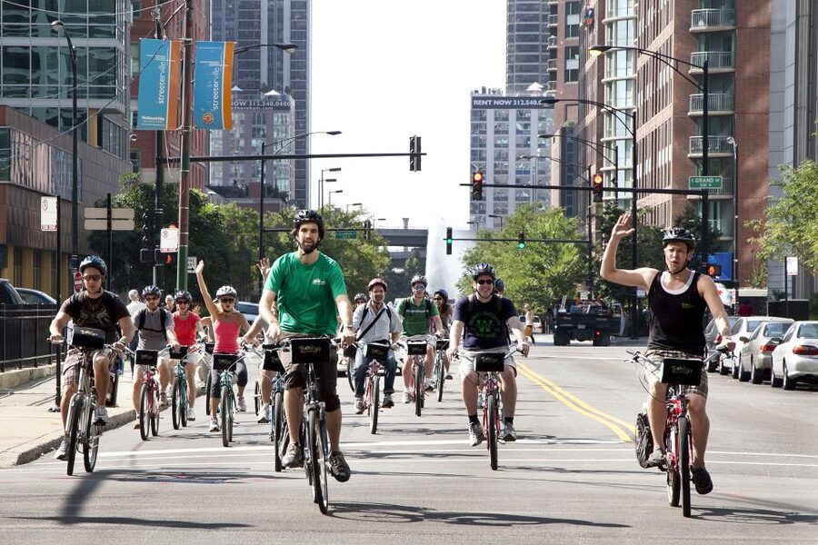 Chicago: Westside Food Tasting Bike Tour with Guide - Lincoln Park brings ice cream and toffee