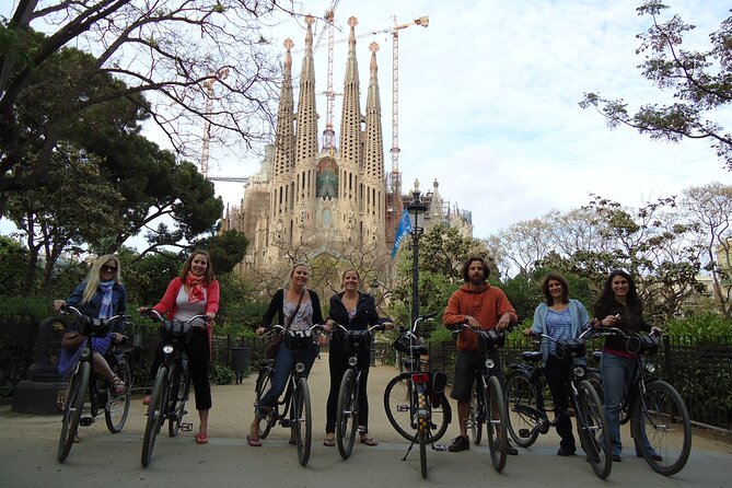 City Center Bike Tour in Barcelona - Mirador de Colom and the waterfront finish