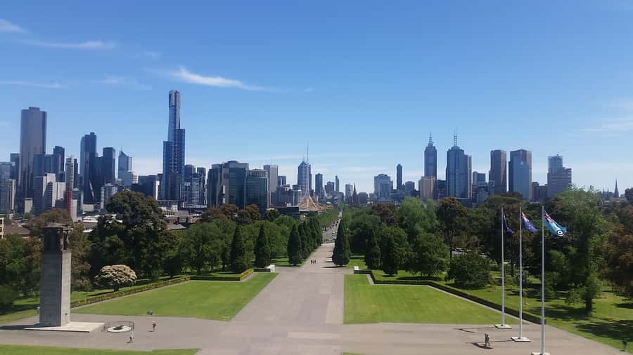 Classic Melbourne Bike tour - Starting near Federation Square and the Yarra