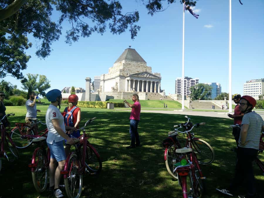 Classic Melbourne Bike tour - The Yarra River and Royal Botanic Gardens