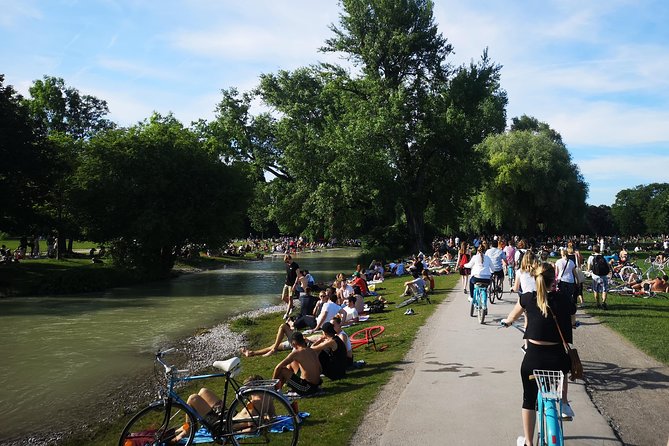 Classic Mike's Bike Tour daily @ 11.30 incl Beer Garden & Surfers - Weather, group size, and practical comfort