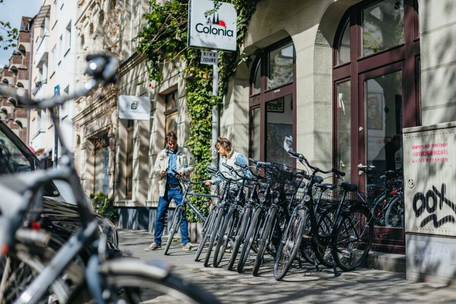 Cologne: Ehrenfeld Street Art Bike Tour - Ehrenfeld brings artists and studios into view