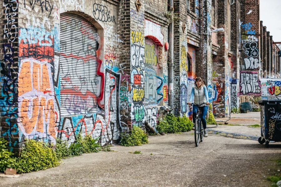 Cologne: Ehrenfeld Street Art Bike Tour - Colonius and MediaPark close the loop