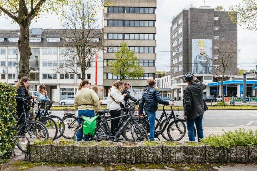 Cologne: Ehrenfeld Street Art Bike Tour - What the $50 price buys you