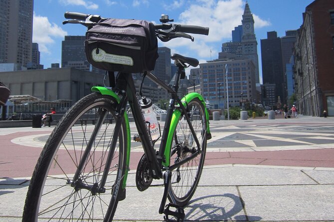 Comfort Hybrid Boston City Bike Rental - Beacon Hill and Boston’s brownstone streets
