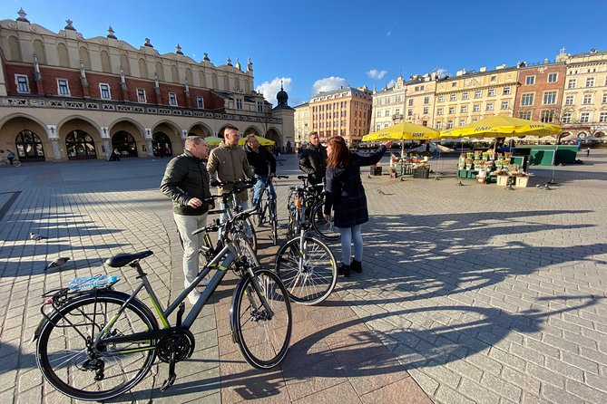 Complete Cracow Bike Tour (small group of maximum 15 people!) - Main Market Square and Krakow’s great center