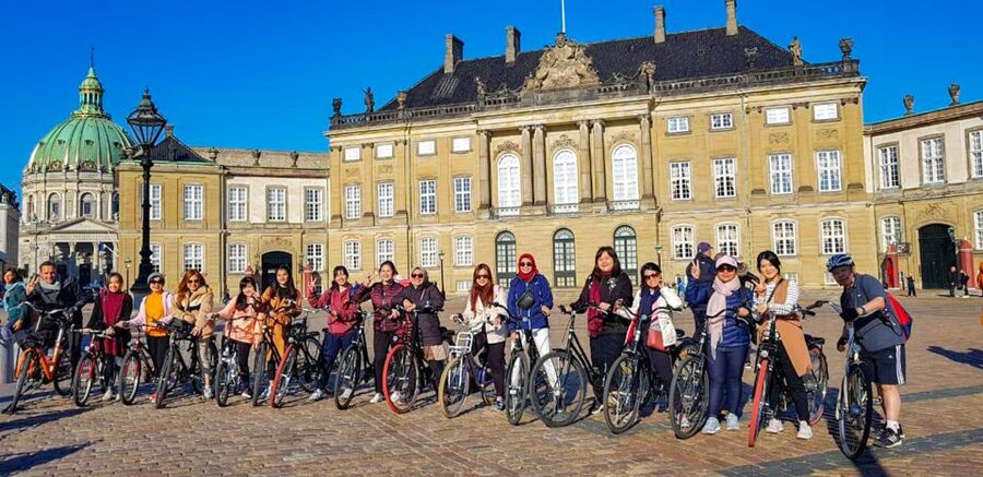 Copenhagen: 3 Hour Private Bike Tour - What the guide adds to the ride