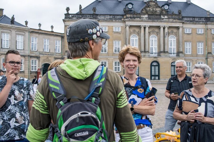 Copenhagen: 3 Hours Private Bike Tour with a local Guide - Amalienborg and the royal quarter