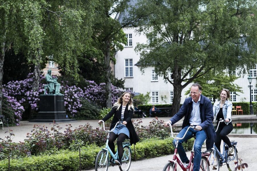 Copenhagen: City Highlights Guided Bike Tour - Royal Castle and Copenhagen’s royal quarter