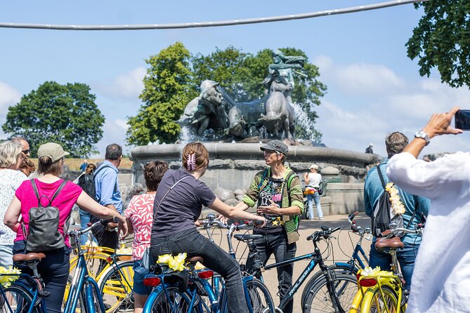 Copenhagen Highlights 3 Hour Bike Tour with local Guide - Why a bike is the right way to see central Copenhagen