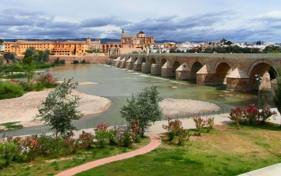 Cordoba: Bike Tour (E-Bike Available) - Why a bike is a smart way to see Córdoba