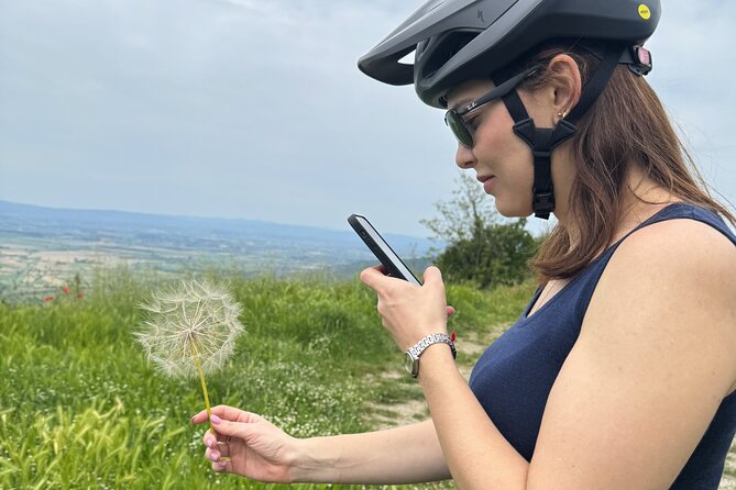 Cortona E-Bike Scenic Ride - Private Medieval Countryside tour - Bramasole and the Tuscan villa connection