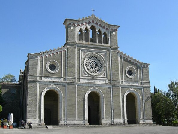 Cortona - Easy guided eBike tour around the Etruscan City. - Starting at Via Dardano at 9:30