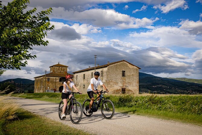 Cortona - eBike tour and wine tasting in the Val di Chiana [+40€] - Who will get the most from this ride