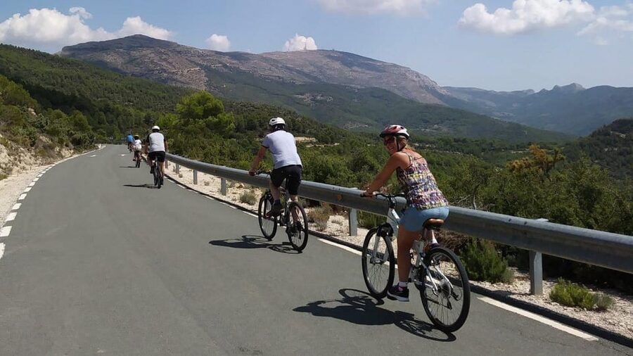 Costa Blanca Downhill Bike Ride - The final drink and return to the coast