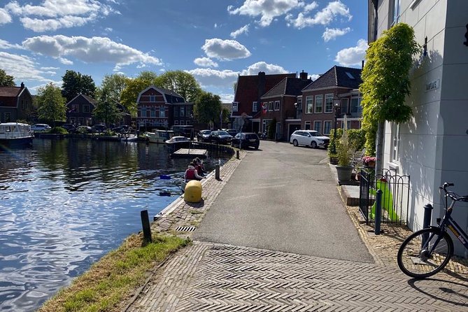 Countryside Fishermen Villages & Cheese E-bike Tour - Leaving Amsterdam for the Waterland countryside