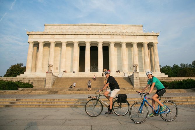 Customized Private Bike Tour of DC - White House and Capitol Hill: a quick start with big views