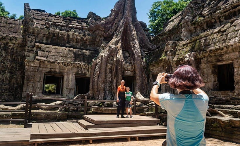 Cycle Angkor Backroad Bike Tour / E-Bike or Tuk Tuk - Forest paths on the way to Ta Prohm