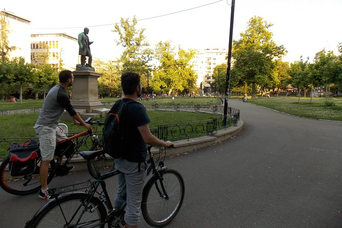 Cycling the parks, ride through the ages - Manjež Park: a compact park with many layers