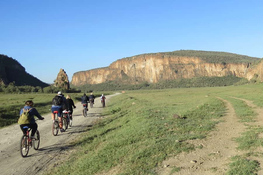 Day Trip: Hell's Gate Bike Ride & Lake Naivasha Boat Ride - The early road from Nairobi to the Great Rift Valley