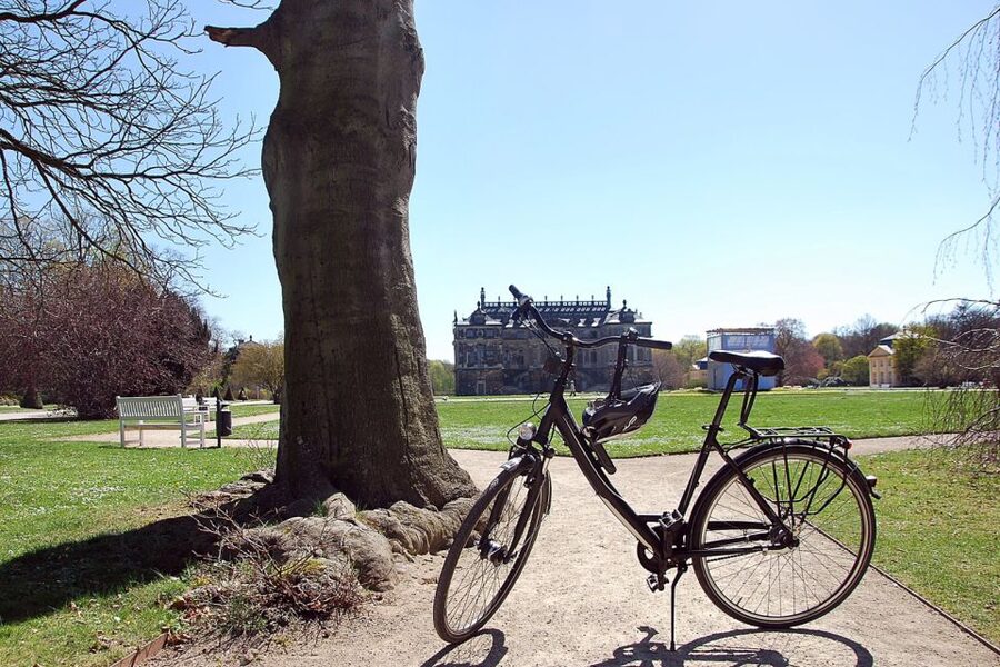 Dresden: Guided City Tour by Bike - Key points to know before booking