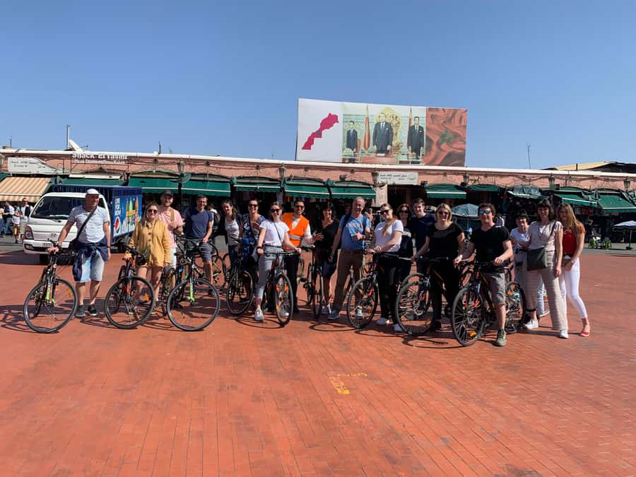 Dutch Bike Tour in Marrakech with Local Guide - Jemaa el Fnaa, Koutoubia, and Bab Agnaou