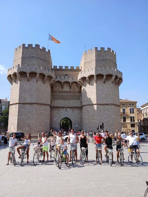 Dutch-Style Bike Tour in Valencia - Following the green paths of Turia Park