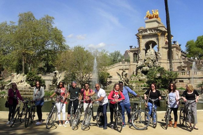 E-Bike Barcelona Highlights & Park Guell in Small Group - Guides can make or break the ride
