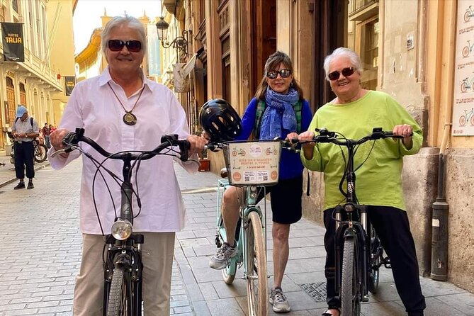 E-Bike Grand Valencia Private Tour - Vivers Gardens bring you back through Valencia’s royal past