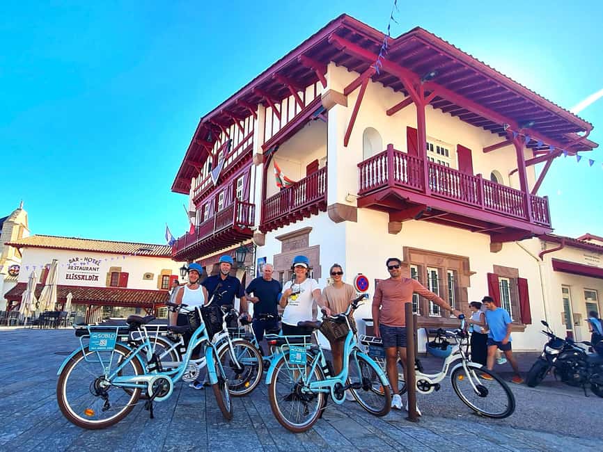 E-bike Guided Tour Biarritz & small villages - Reaching Biarritz by cycle path