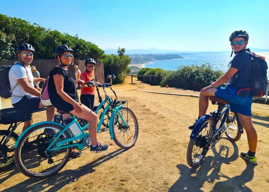 E-bike Guided Tour Biarritz & small villages - Who will enjoy this ride most