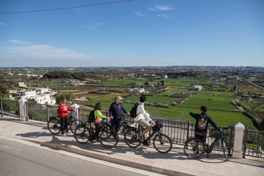 e-Bike ring tour between Martina Franca and Locorotondo - Starting at Largo Via Michelangelo Semeraro
