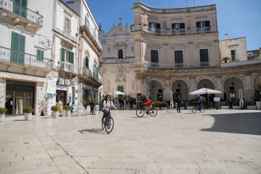 e-Bike ring tour between Martina Franca and Locorotondo - What Rocco Adds to the Ride
