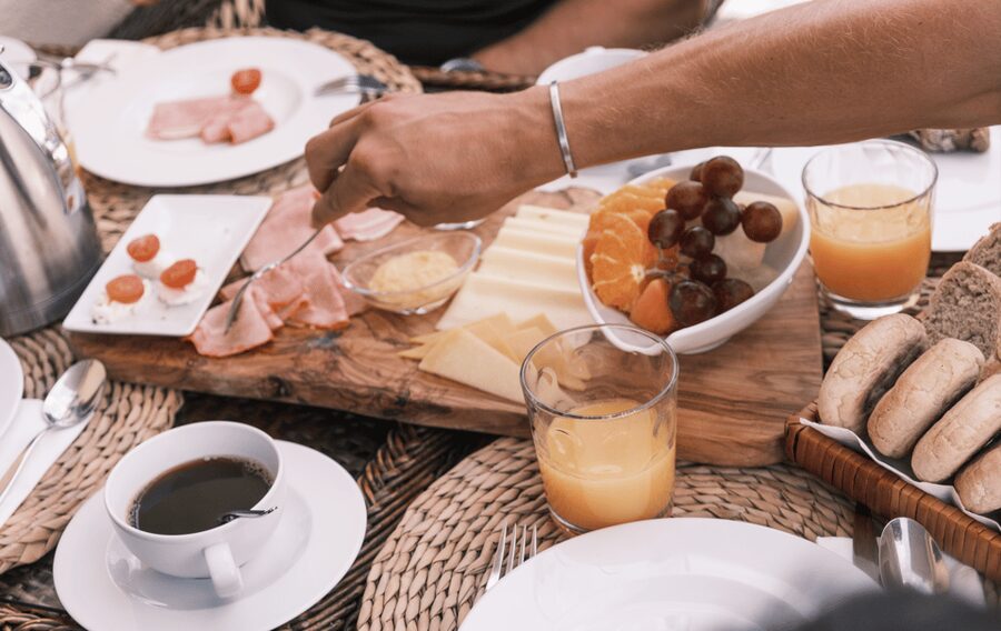 E-Bike Road Tour with Cabo Girão Viewpoint & Late Breakfast - Meeting at the Funchal Cable Car