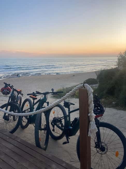 E-Bike Scala dei Turchi: Food tasting, villages, snorkeling, nature reserve - Villages, back roads, and the taste of Sicily