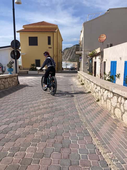 E-Bike Scala dei Turchi: Food tasting, villages, snorkeling, nature reserve - How much value do you get for $85?
