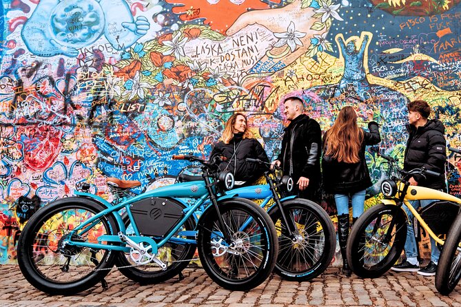 E-BIKE TOUR: 10 Must-See Landmarks & Viewpoints in Prague 1-8per. - What the guides add to the experience