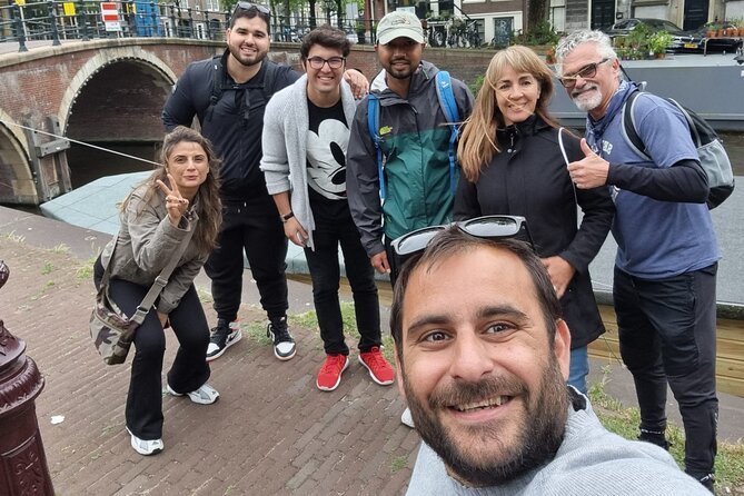 E-Bike Tour, Amsterdam's Highlights and Hidden Gems - What the bike, helmet, and rain gear mean in practice