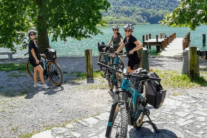 E-Bike Tour around Three Lakes and Idyllic Mountain Life - Lake Piano and the old railway provide an easy finish