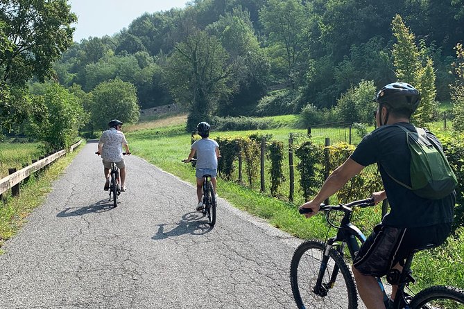 E-bike tour Bergamo - San Vigilio Park and the highest view