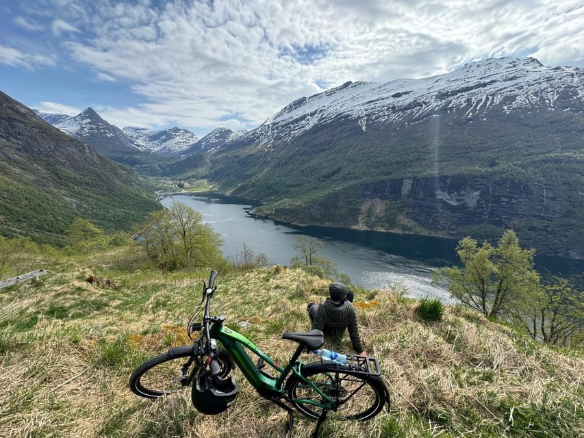 E-bike Tour in Geiranger, Norway - The first climb: electric help, but real cycling