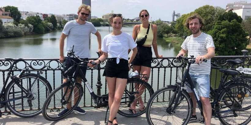 E-Bike tour in Sevilla - Maria Luisa Park: Seville’s open-air beginning