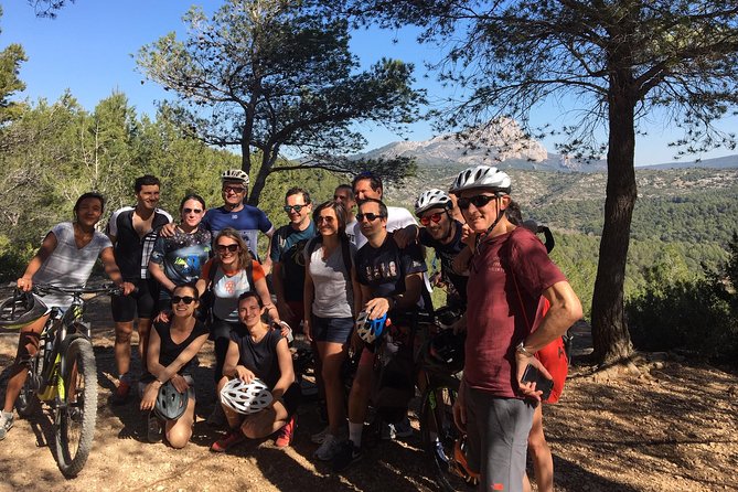 E-Bike tour of Sainte Victoire Mountain, Aix-en-Provence - What to wear for a 25-kilometer ride