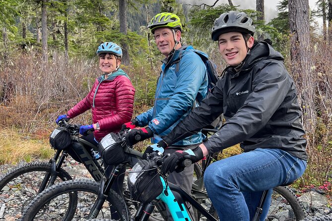 eBike Rainforest Experience - Rain, cold, and the right clothing