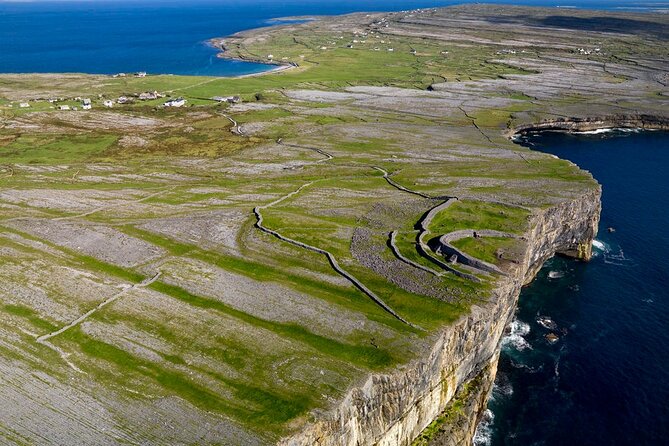 Electric biking on Inishmore island. Aran island. Self-guided. Full day. - The Worm Hole and the seal colony