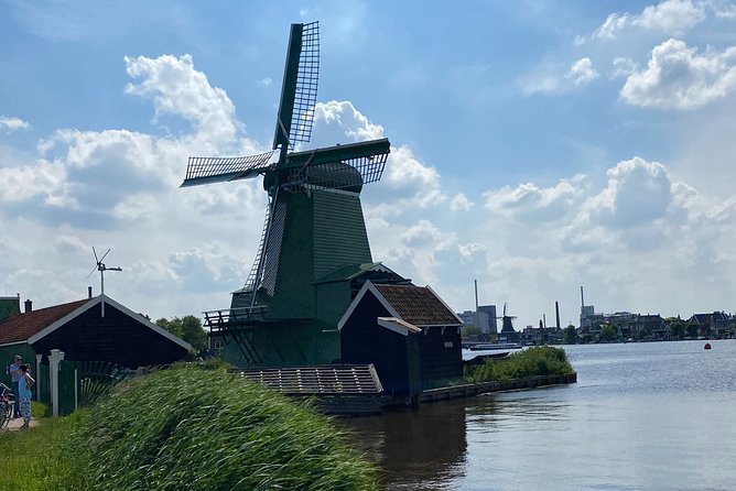 Escape Amsterdam: E-Bike to Zaanse Schans Windmills & Zaandam - Het Twiske, a local place to pause