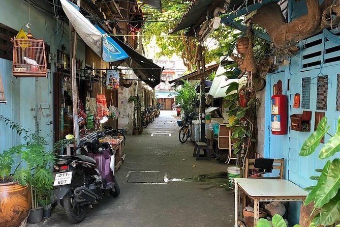 Experience Real Bangkok by Bike - Food, fruit, and drinks along the way