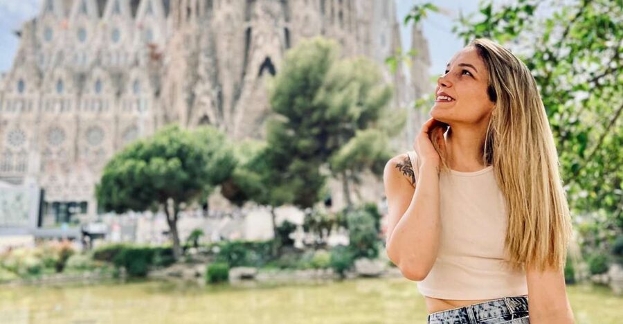 Explore Barcelona by Bike & Photo Shooting - Key points at a glance