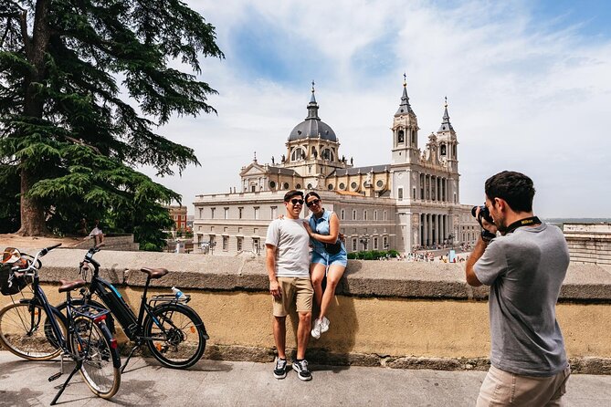 Explore Madrid by bike taking photos with Benja - The Prado Museum and the Las Letras area